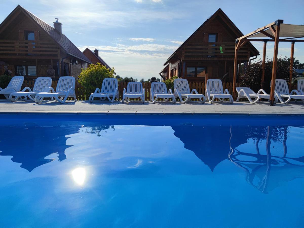 Miodowa Sadyba Domki Caloroczne Kluczbork Ligota Zamecka Buitenkant foto